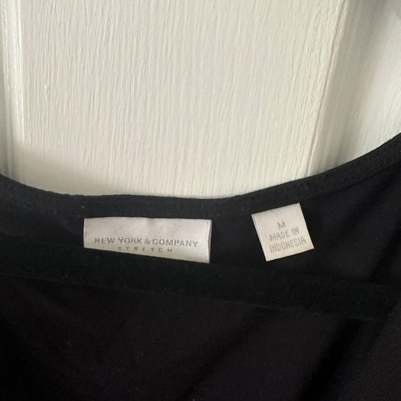 Drop neck dress - Picture 3 of 3